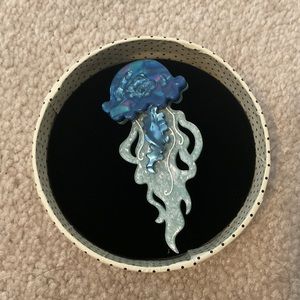 Erstwilder jellyfish brooch